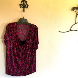 50). Blouse w cowl neck and front panel. Plus. XL